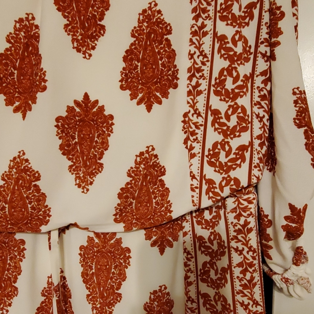 Dress - Picture 2 of 5